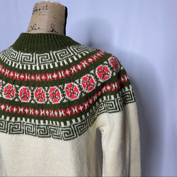 VTG Handmade Wool Knit Nordic Fair Isle Cardigan - Picture 8 of 14
